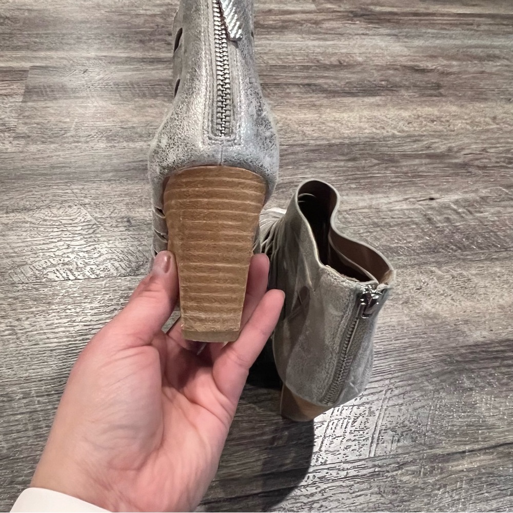 DONALD J PLINER Greece Leather Peep Toe Sandals / Bootie - Picture 5 of 7